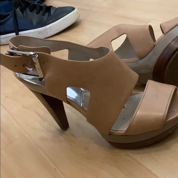 tam wedged platforms - Picture 3 of 3